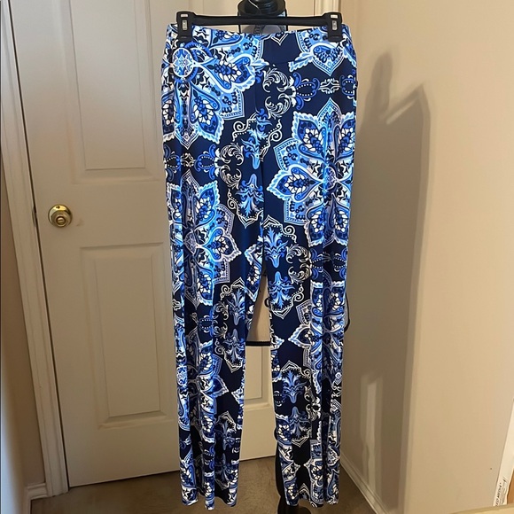 Spense Blue and White Wide Leg Pants with Floral Print - Picture 1 of 3